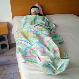 20% OFF -COMBO POCHOCLERO NUEVO! MANTA CON SOBRE + ALMOHADON - ARCO IRIS